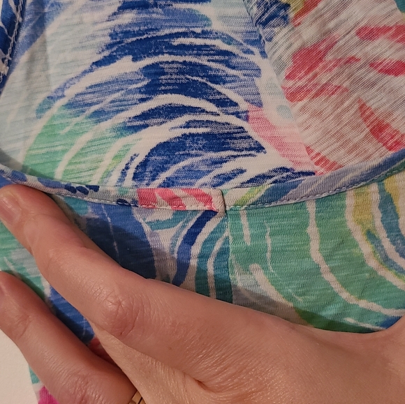 XL Lilly Pulitzer Gigi V-Neck Tank Top GUC - Picture 3 of 6